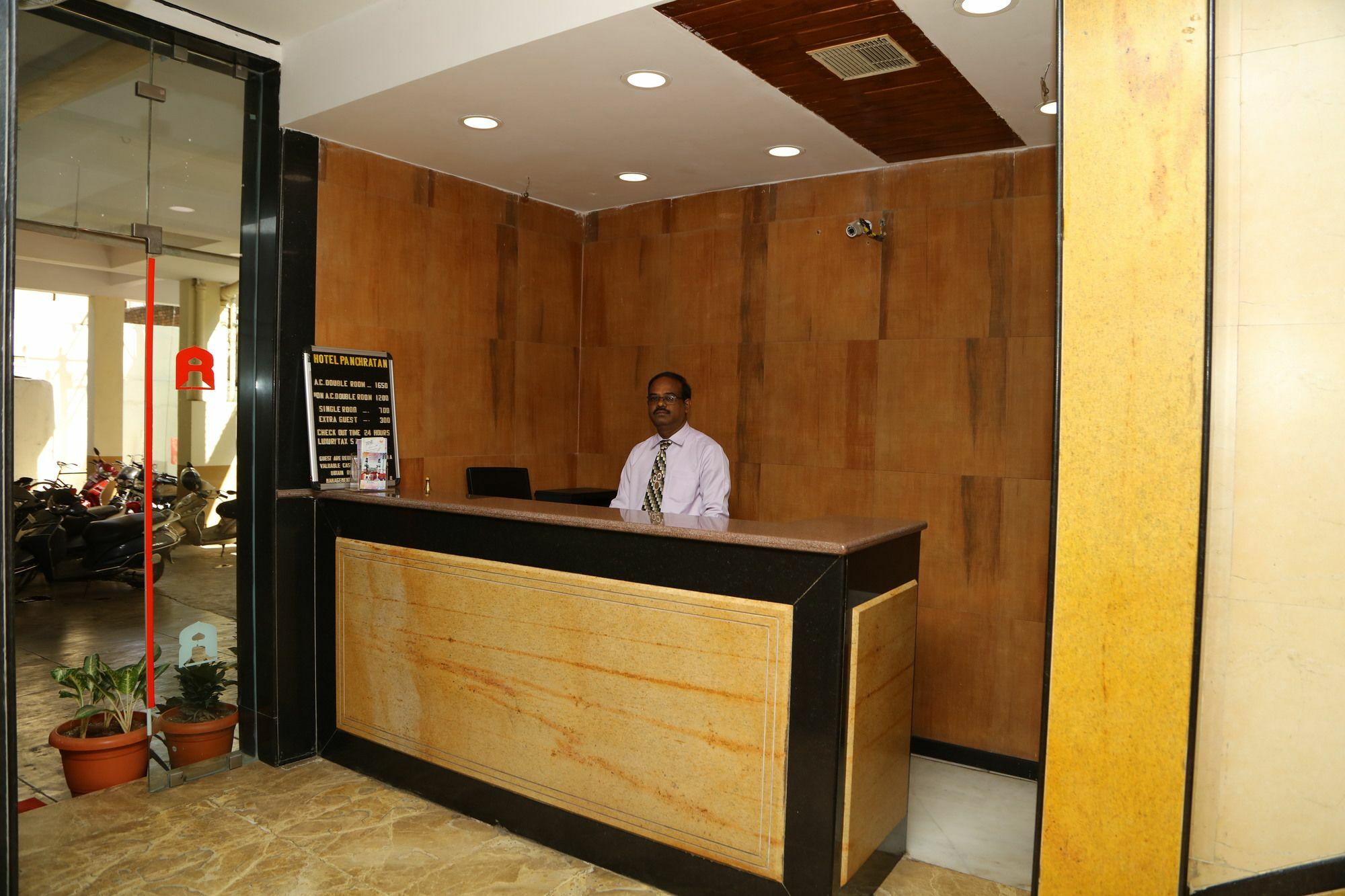 Hotel Panchratan Hyderabad Eksteriør bilde